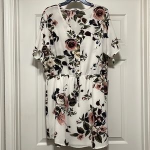 Juniors floral print dress